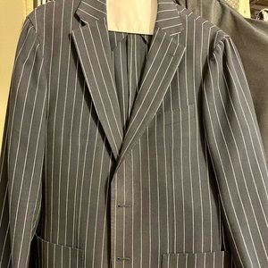 Suitsupply Navy Pinstripe 40R